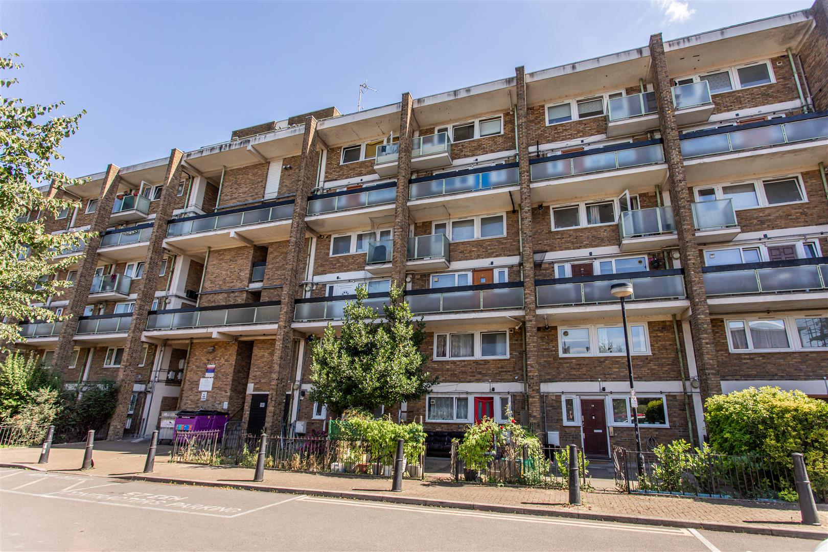 Southern Grove, Mile End